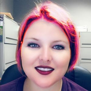 Meet your Posher, Rebekah